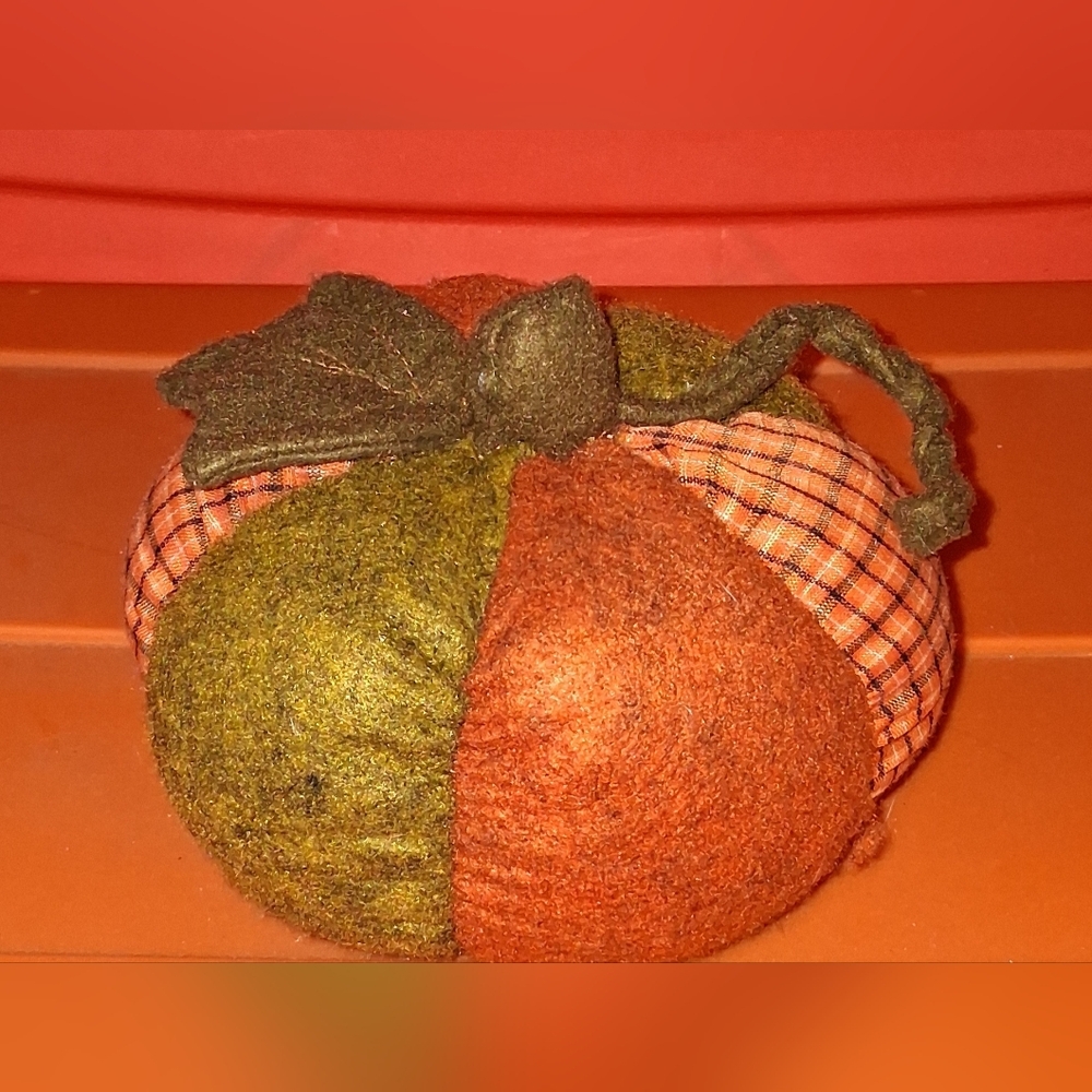 Fall Color Plush Pumpkin Collection (5) - Picture 5 of 8